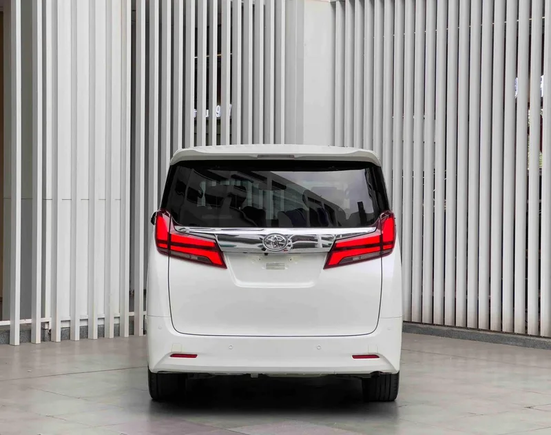 Toyota Alphard 2015 3.5L Version de luxe extérieur photo 5 Toyota Alphard 2015 3.5L Version de luxe extérieur photo 5