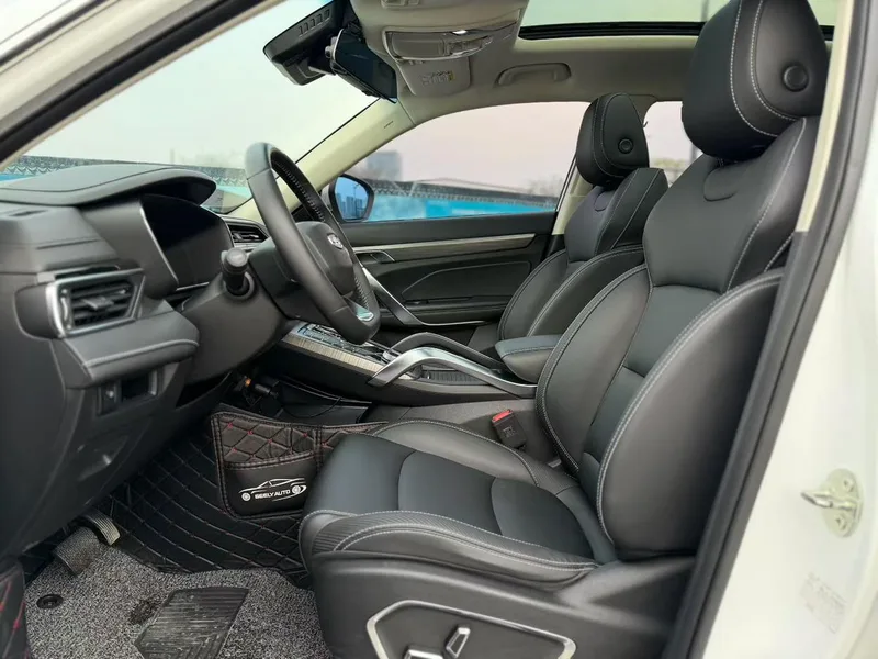 Geely Boyue 2020 1.8TD DCT La sagesse PRO intérieur photo 6 Geely Boyue 2020 1.8TD DCT La sagesse PRO intérieur photo 6