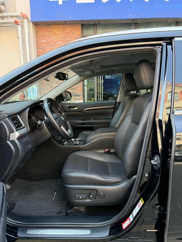 Toyota Highlander 2015 2.0T 4WD Extreme Edition 7 seat exterior photo 5 Toyota Highlander 2015 2.0T 4WD Extreme Edition 7 seat exterior photo 5