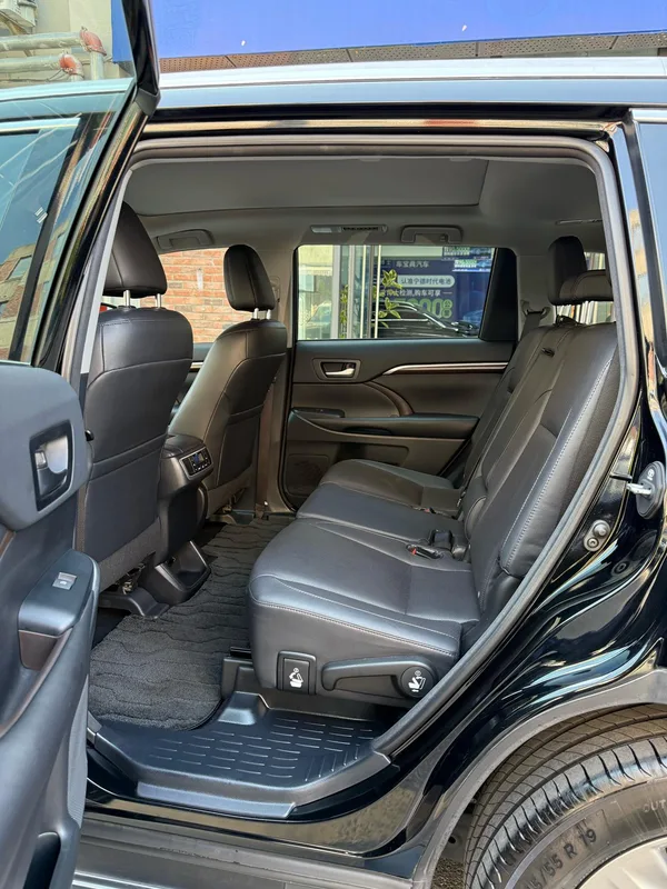 Toyota Highlander 2015 2.0T 4WD Extreme Edition 7 seat exterior photo 8 Toyota Highlander 2015 2.0T 4WD Extreme Edition 7 seat exterior photo 8