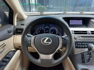 Lexus RX Classic 2012 270 Version élégante intérieur photo 9 Lexus RX Classic 2012 270 Version élégante intérieur photo 9