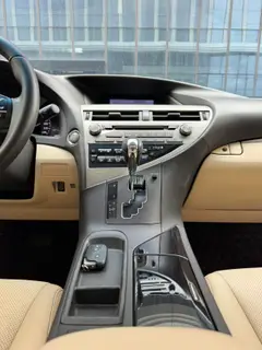 Lexus RX Classic 2012 270 Version élégante intérieur photo 10 Lexus RX Classic 2012 270 Version élégante intérieur photo 10