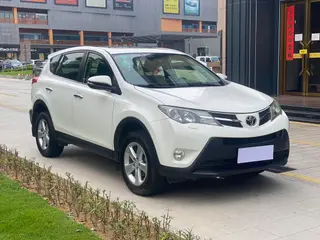 Toyota RAV4 2013 2.5L Automatic four-wheel drive elite version exterior photo 2 Toyota RAV4 2013 2.5L Automatic four-wheel drive elite version exterior photo 2