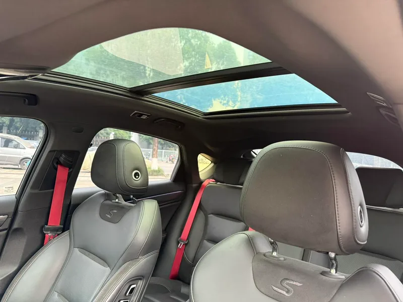 Geely Xingyue 2019 350T Night Knight Limited Edition interior photo 12 Geely Xingyue 2019 350T Night Knight Limited Edition interior photo 12
