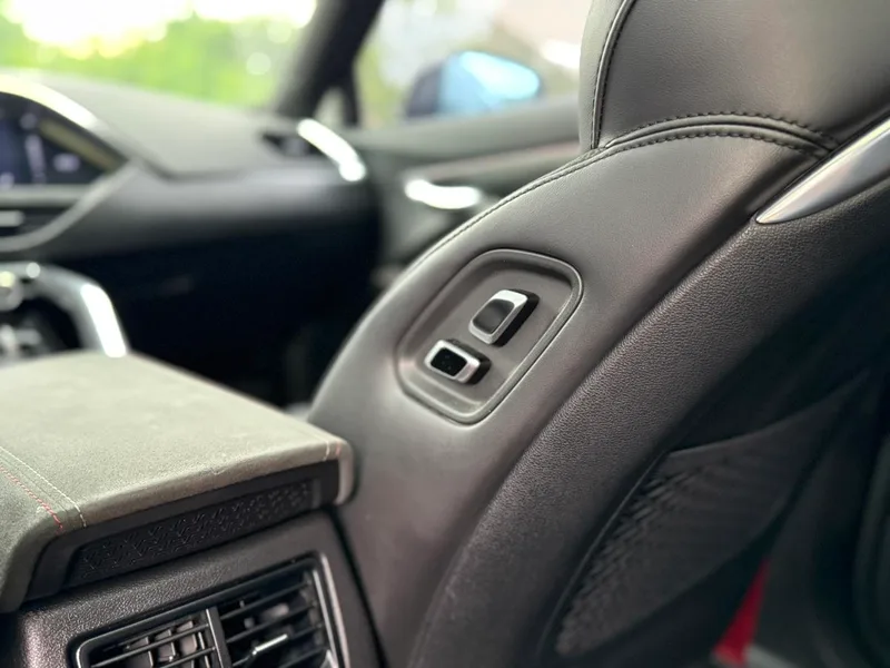 Geely Xingyue 2019 350T Night Knight Limited Edition interior photo 20 Geely Xingyue 2019 350T Night Knight Limited Edition interior photo 20