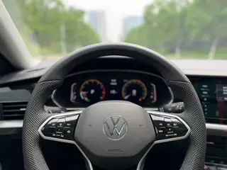 Volkswagen Passat 2024 Вывыдающаяся сумма 380TSI Звездный дракон версия экстерьер фото 7 Volkswagen Passat 2024 Вывыдающаяся сумма 380TSI Звездный дракон версия экстерьер фото 7