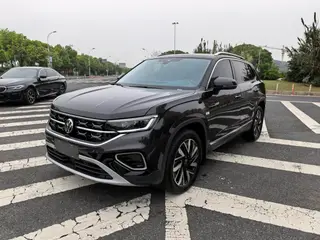 Volkswagen Tayron 2025 Compartir 330TSI Dos tracciones