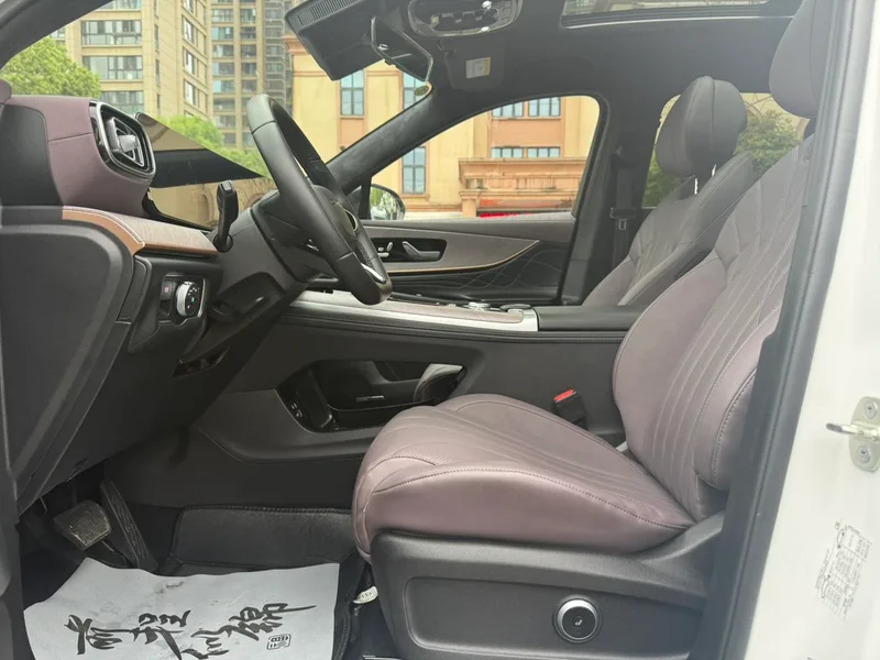 Chery Tiggo 9 2025 2.0T AT Two-Wheel Drive Premium Edition interior photo 16 Chery Tiggo 9 2025 2.0T AT Two-Wheel Drive Premium Edition interior photo 16