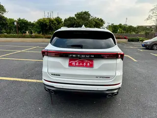 Jetour X70 PLUS 2022 1.6T DCT Tierra Pro 7 Asiento exterior foto 8 Jetour X70 PLUS 2022 1.6T DCT Tierra Pro 7 Asiento exterior foto 8