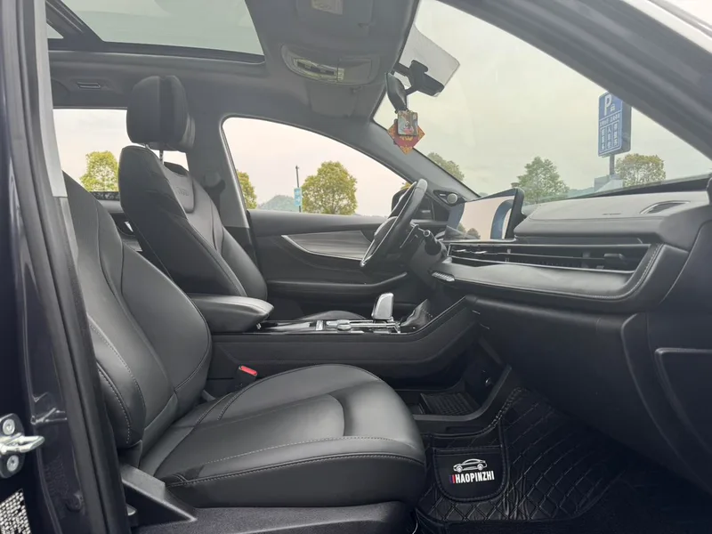 Chery Tiggo 8 PLUS 2021 290TGDI DCT Гордость версия экстерьер фото 8 Chery Tiggo 8 PLUS 2021 290TGDI DCT Гордость версия экстерьер фото 8
