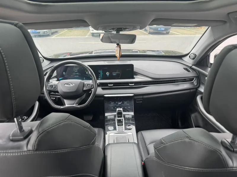 Chery Tiggo 8 PLUS 2021 290TGDI DCT Гордость версия интерьер фото 13 Chery Tiggo 8 PLUS 2021 290TGDI DCT Гордость версия интерьер фото 13