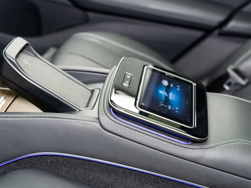 Mercedes-Benz Maybach GLS 2022 4.0L Automático Tracción a las cuatro ruedas 4 Asiento Importación paralela interior foto 12 Mercedes-Benz Maybach GLS 2022 4.0L Automático Tracción a las cuatro ruedas 4 Asiento Importación paralela interior foto 12