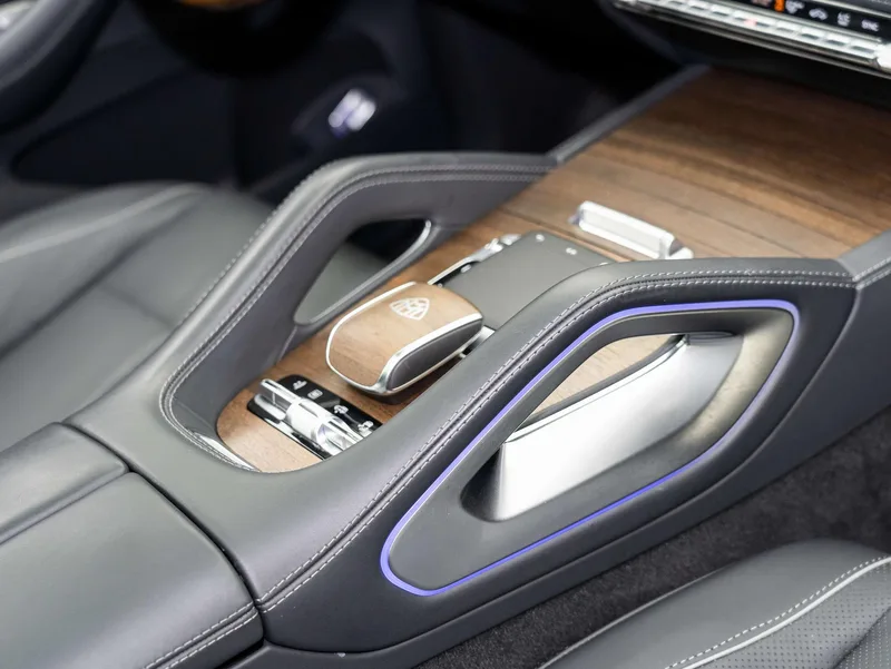 Mercedes-Benz Maybach GLS 2022 4.0L Automático Tracción a las cuatro ruedas 4 Asiento Importación paralela interior foto 16 Mercedes-Benz Maybach GLS 2022 4.0L Automático Tracción a las cuatro ruedas 4 Asiento Importación paralela interior foto 16