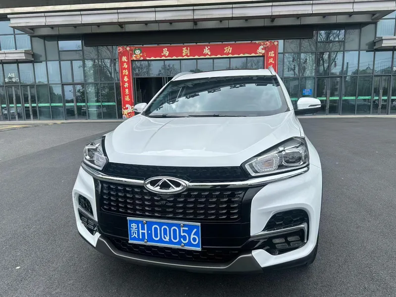 Chery Tiggo 8 2022 1.5TCI Edición de respeto automático 5 Asiento exterior foto 2 Chery Tiggo 8 2022 1.5TCI Edición de respeto automático 5 Asiento exterior foto 2