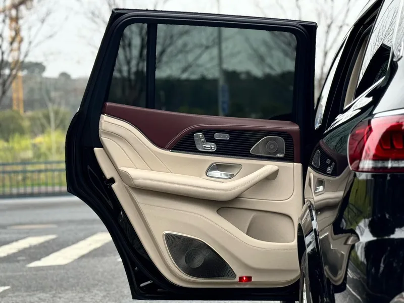 Mercedes-Benz GLS 2023 3.0T Automatique Quatre roues motrices 4 Siège Importations parallèles intérieur photo 14 Mercedes-Benz GLS 2023 3.0T Automatique Quatre roues motrices 4 Siège Importations parallèles intérieur photo 14