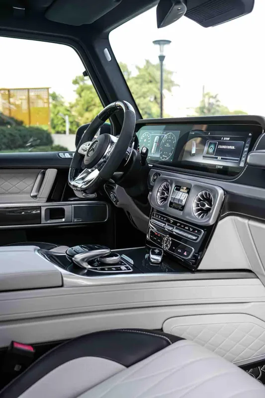 Mercedes-Benz Mercedes-AMG G-Class 2024 4.0T Automatique Quatre roues motrices 5 Siège Importations parallèles intérieur photo 8 Mercedes-Benz Mercedes-AMG G-Class 2024 4.0T Automatique Quatre roues motrices 5 Siège Importations parallèles intérieur photo 8