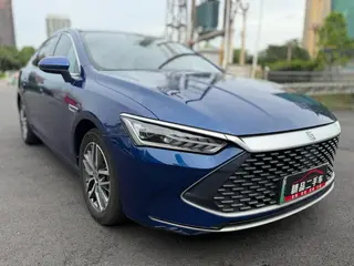 BYD Qin PLUS 2021 DM-i 55KM Flagship exterior photo 3