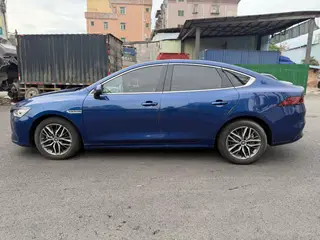 BYD Qin PLUS 2021 DM-i 55KM Flagship exterior photo 8