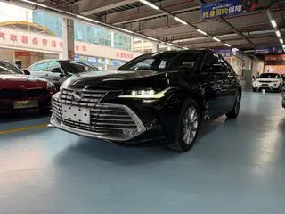 Toyota Avalon 2024 2.0L CVT Version entreprenante