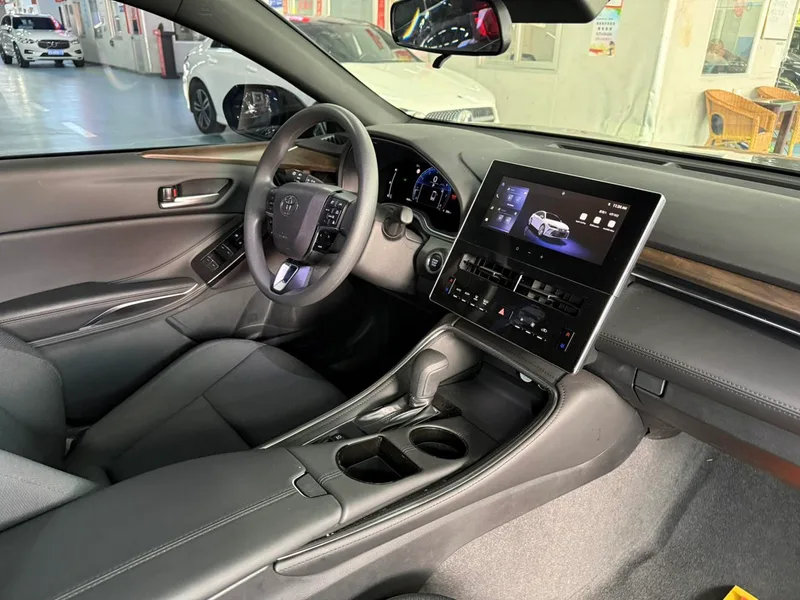 Toyota Avalon 2024 2.0L CVT Version entreprenante intérieur photo 14 Toyota Avalon 2024 2.0L CVT Version entreprenante intérieur photo 14