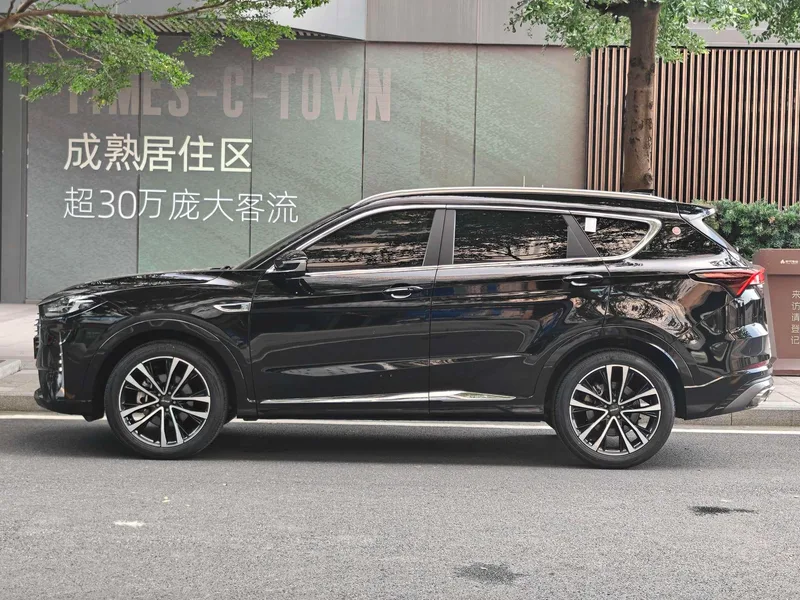 Jetour X70 PLUS 2022 1.6T DCT ground Pro 7 seat exterior photo 4 Jetour X70 PLUS 2022 1.6T DCT ground Pro 7 seat exterior photo 4