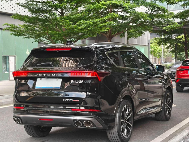 Jetour X70 PLUS 2022 1.6T DCT ground Pro 7 seat exterior photo 6 Jetour X70 PLUS 2022 1.6T DCT ground Pro 7 seat exterior photo 6