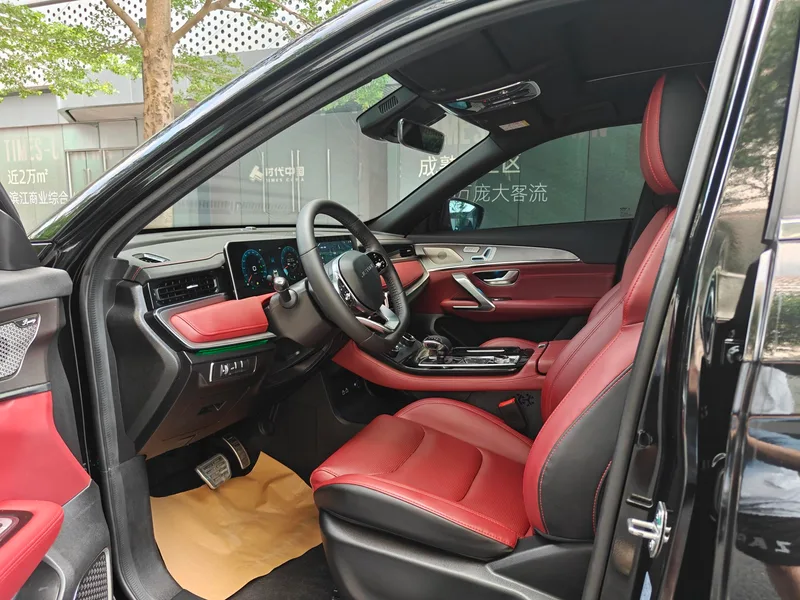 Jetour X70 PLUS 2022 1.6T DCT ground Pro 7 seat exterior photo 8 Jetour X70 PLUS 2022 1.6T DCT ground Pro 7 seat exterior photo 8