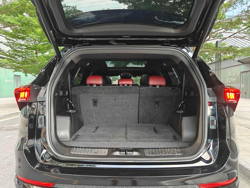 Jetour X70 PLUS 2022 1.6T DCT ground Pro 7 seat interior photo 19 Jetour X70 PLUS 2022 1.6T DCT ground Pro 7 seat interior photo 19