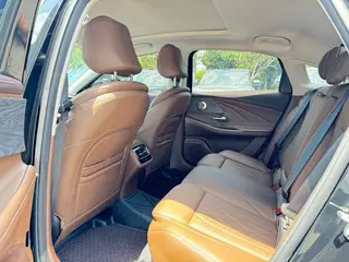 Chery Arrizo 8 2025 2.0T DCT La force intérieur photo 7 Chery Arrizo 8 2025 2.0T DCT La force intérieur photo 7