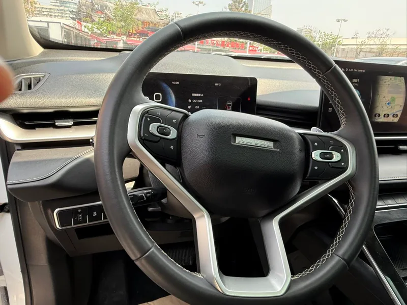 Haval H6 2021 Tercera generación 2.0T Tracción a las cuatro ruedas automática Max Edición interior foto 8 Haval H6 2021 Tercera generación 2.0T Tracción a las cuatro ruedas automática Max Edición interior foto 8