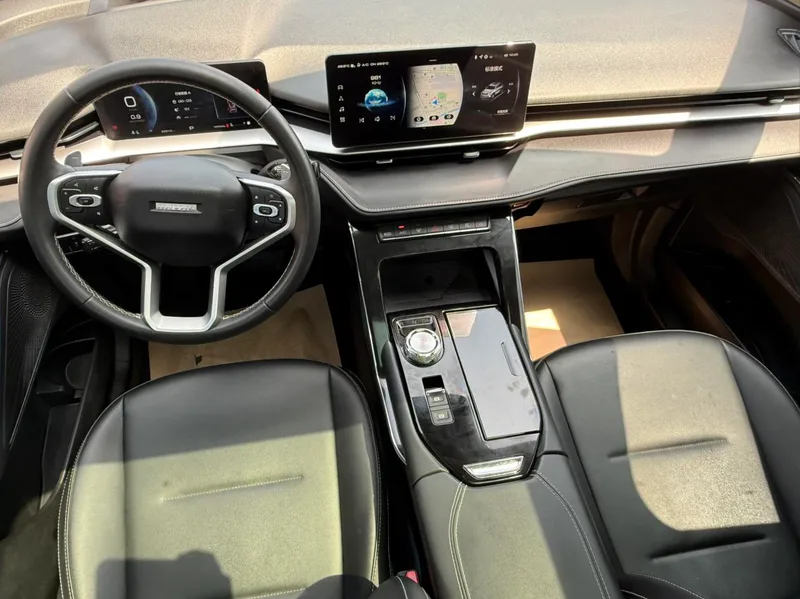 Haval H6 2021 Tercera generación 2.0T Tracción a las cuatro ruedas automática Max Edición interior foto 13 Haval H6 2021 Tercera generación 2.0T Tracción a las cuatro ruedas automática Max Edición interior foto 13