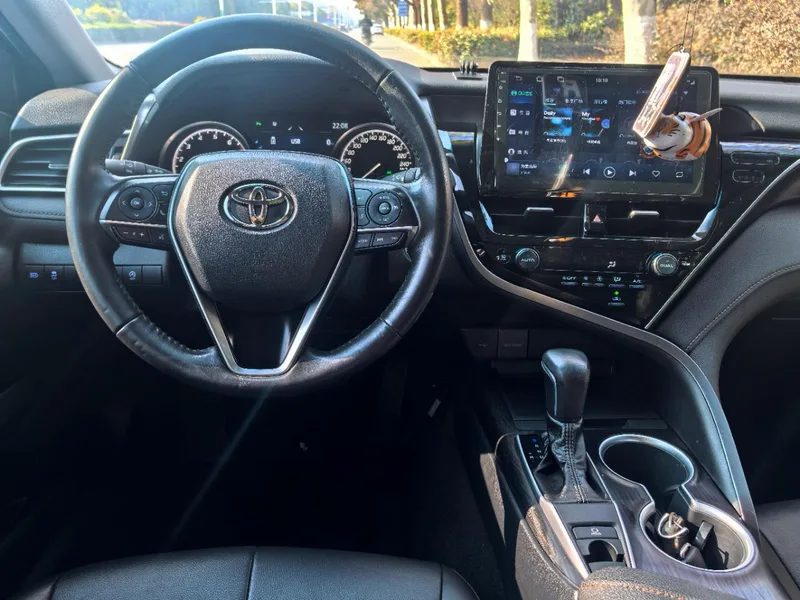 Toyota Camry 2022 2.0G Version de luxe intérieur photo 10 Toyota Camry 2022 2.0G Version de luxe intérieur photo 10