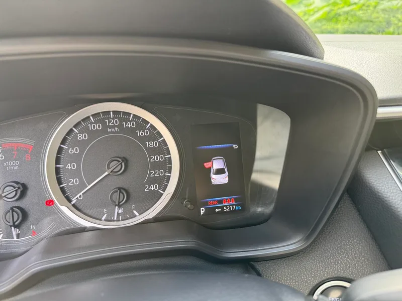 Toyota Corolla 2019 1.2T S-CVT GL-i Versión de élite interior foto 16 Toyota Corolla 2019 1.2T S-CVT GL-i Versión de élite interior foto 16