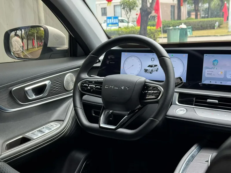 Chery Tiggo 8 PLUS 2024 Edición campeona Kunpeng 290TGDI DCT Edición de orgullo 5 Asiento interior foto 9 Chery Tiggo 8 PLUS 2024 Edición campeona Kunpeng 290TGDI DCT Edición de orgullo 5 Asiento interior foto 9