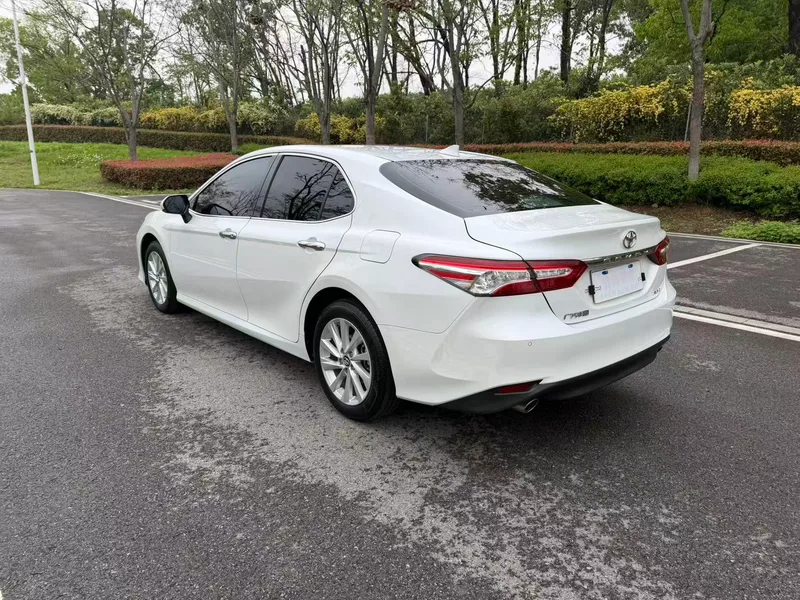 Toyota Camry 2022 2.0G Version de luxe intérieur photo 8 Toyota Camry 2022 2.0G Version de luxe intérieur photo 8