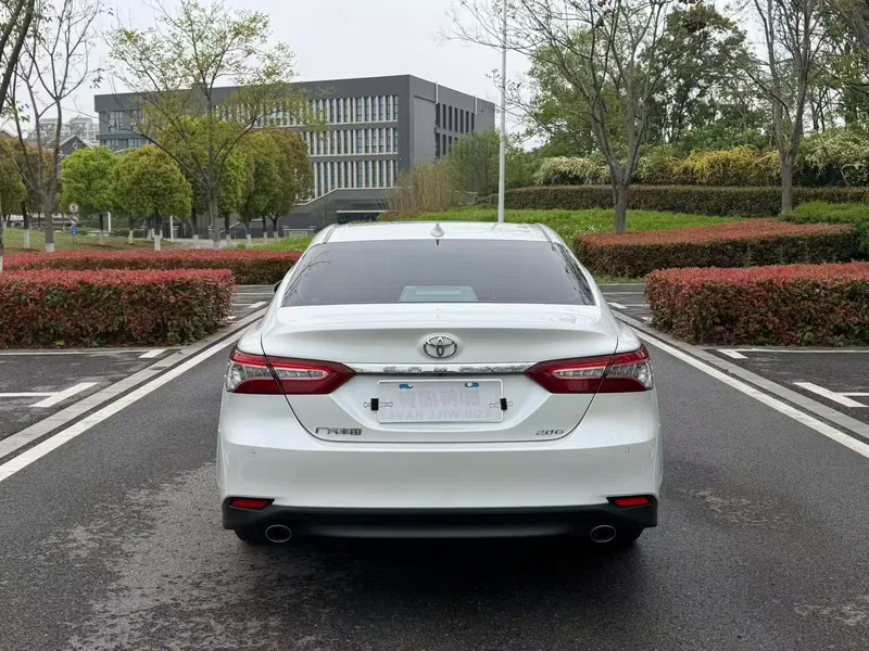 Toyota Camry 2022 2.0G Version de luxe intérieur photo 9 Toyota Camry 2022 2.0G Version de luxe intérieur photo 9
