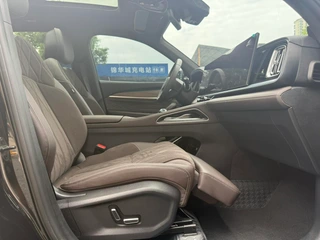 Geely Monjaro 2026 2.0TD Высокая работа автоматически с двумя приводами интерьер фото 18 Geely Monjaro 2026 2.0TD Высокая работа автоматически с двумя приводами интерьер фото 18