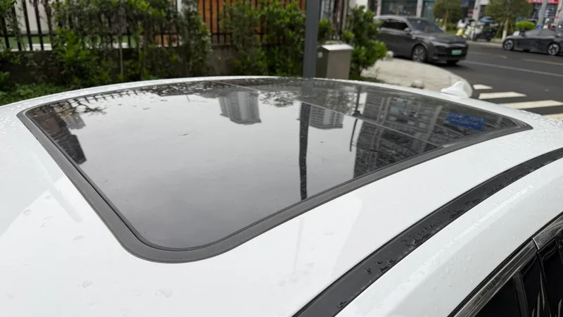 Chery Arrizo 8 2024 1.6TGDI DCT wisdom interior photo 18 Chery Arrizo 8 2024 1.6TGDI DCT wisdom interior photo 18
