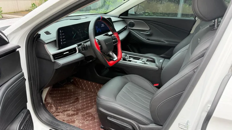 Chery Arrizo 8 2024 1.6TGDI DCT wisdom interior photo 20 Chery Arrizo 8 2024 1.6TGDI DCT wisdom interior photo 20