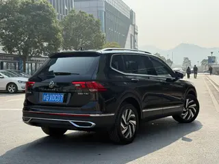 Volkswagen Tiguan L 2023 330TSI Versión de disfrute inteligente con tracción en dos ruedas exterior foto 5 Volkswagen Tiguan L 2023 330TSI Versión de disfrute inteligente con tracción en dos ruedas exterior foto 5