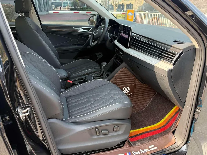 Volkswagen Tiguan L 2023 330TSI Versión de disfrute inteligente con tracción en dos ruedas exterior foto 9 Volkswagen Tiguan L 2023 330TSI Versión de disfrute inteligente con tracción en dos ruedas exterior foto 9