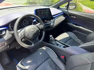 Toyota C-HR 2018 2.0L Cool Leader Edition État VI intérieur photo 11