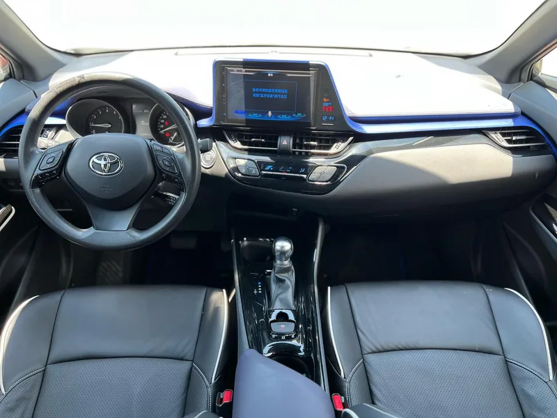 Toyota C-HR 2018 2.0L Cool Leader Edition État VI intérieur photo 12