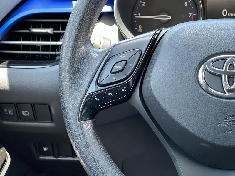 Toyota C-HR 2018 2.0L Cool Leader Edition État VI intérieur photo 19