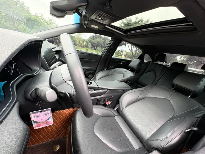 Toyota Avalon 2023 2.5L Versión de lujo automática interior foto 6 Toyota Avalon 2023 2.5L Versión de lujo automática interior foto 6