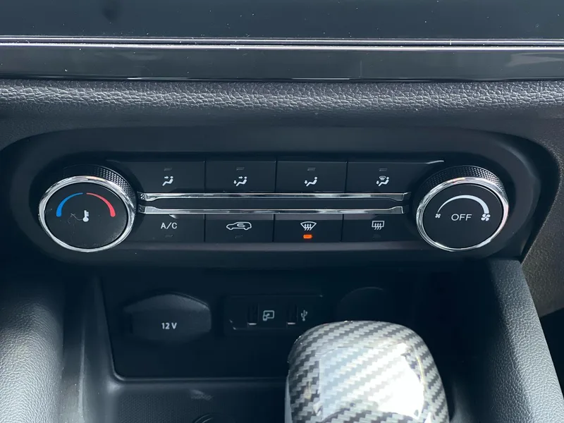Chery Tiggo 5x 2019 HERO 1.5L CVT Fashion Edition interior photo 15 Chery Tiggo 5x 2019 HERO 1.5L CVT Fashion Edition interior photo 15