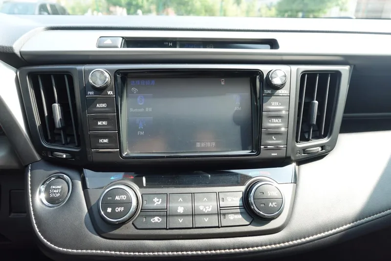 Toyota RAV4 2019 2.0L CVT Two-Drive Fashion Edition Country VI interior photo 16 Toyota RAV4 2019 2.0L CVT Two-Drive Fashion Edition Country VI interior photo 16