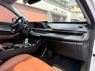 Chery Tiggo 8 PLUS 2022 Kunpeng Edition 390TGDI DCT Haoxiang Edition interior photo 10 Chery Tiggo 8 PLUS 2022 Kunpeng Edition 390TGDI DCT Haoxiang Edition interior photo 10