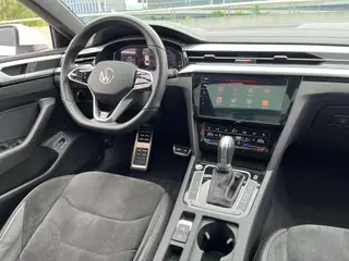 Volkswagen CC 2021 330TSI Version éblouissante intérieur photo 9 Volkswagen CC 2021 330TSI Version éblouissante intérieur photo 9