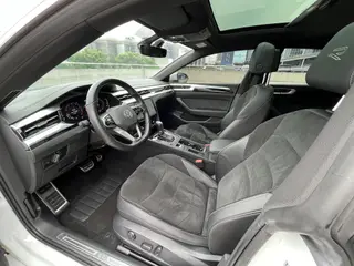 Volkswagen CC 2021 330TSI Version éblouissante intérieur photo 10 Volkswagen CC 2021 330TSI Version éblouissante intérieur photo 10